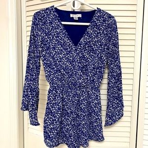 VINTAGE ARIZONA white floral long sleeves navy blue jumpsuit